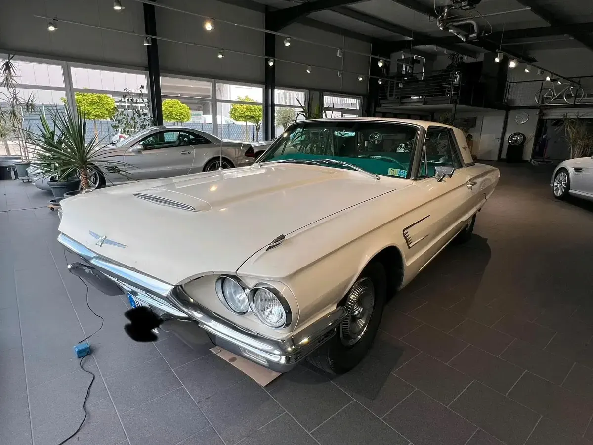 Second-hand Ford Thunderbird 300 CP (220 kW) 1965 Bej Berlinǎ
