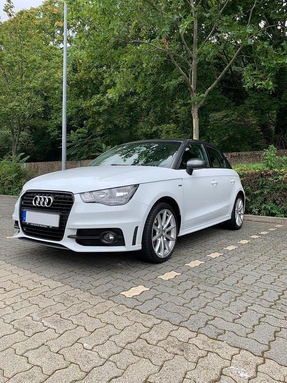 Weiß Gebraucht 2014 Audi A1 Sportback S-Line Kleinwagen | 9.999 € (Fairer Preis) - Bild 1/4