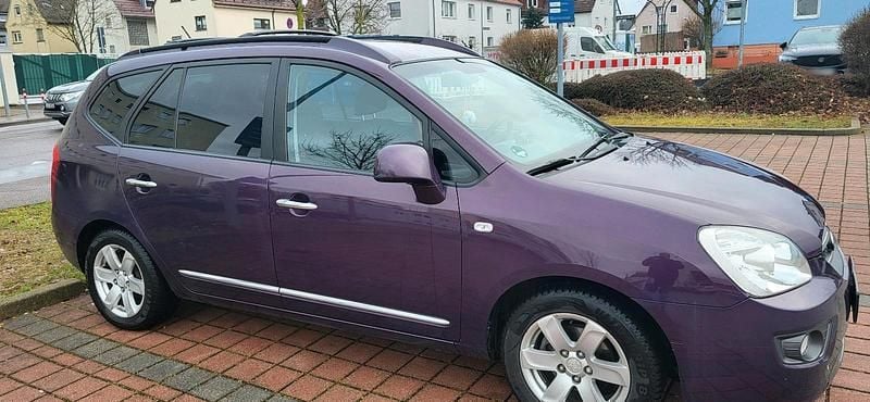 Gebraucht Kia Carens 145 PS (106 kW) 2007 Violet Van / Kleinbus