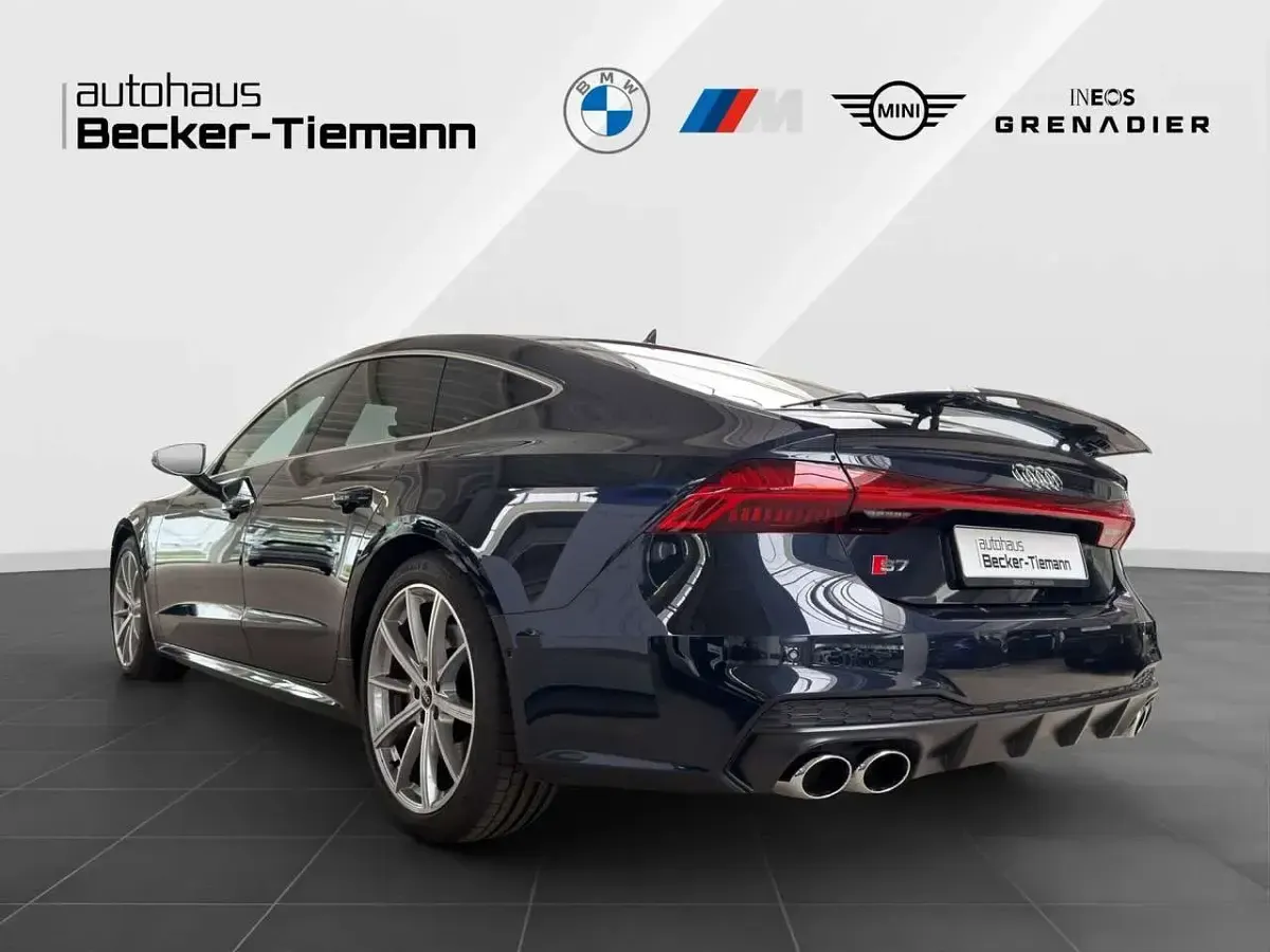 Gebraucht Audi S7 344 PS (253 kW) 2022 Filament blue Kleinwagen
