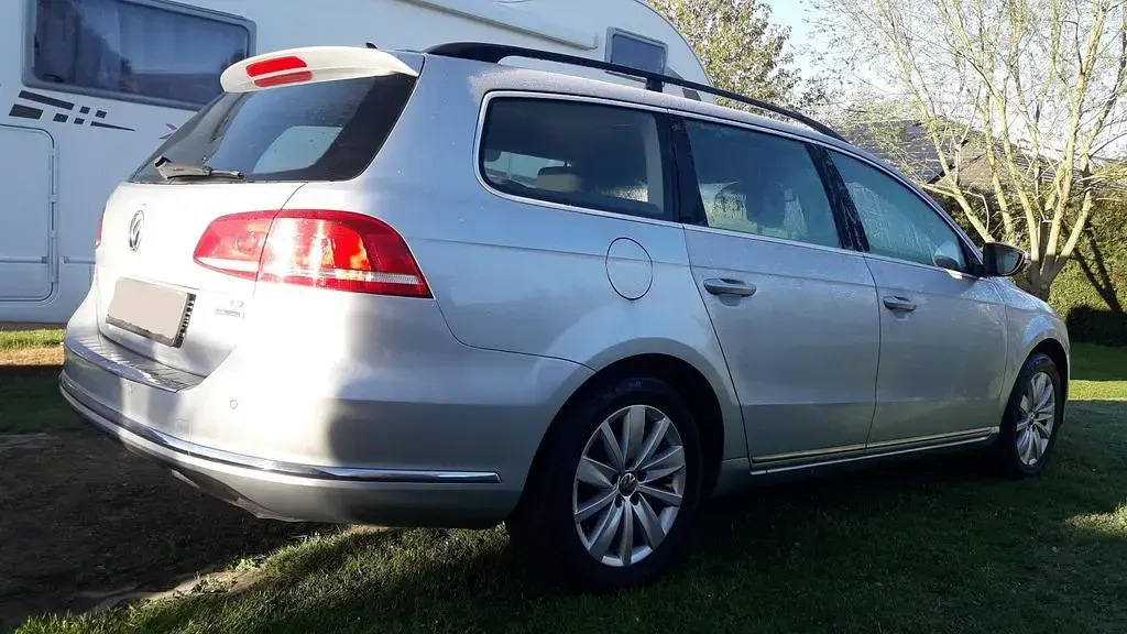 Gebraucht VW Passat Highline 122 PS (89 kW) 2012 Silber Kombi