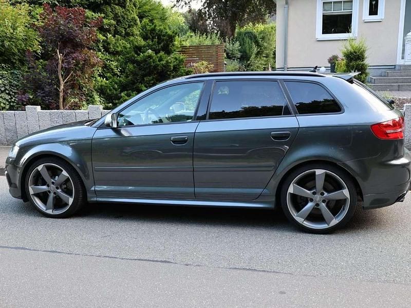 Gebraucht Audi RS3 Sportback 340 PS (250 kW) 2012 Grau Kleinwagen