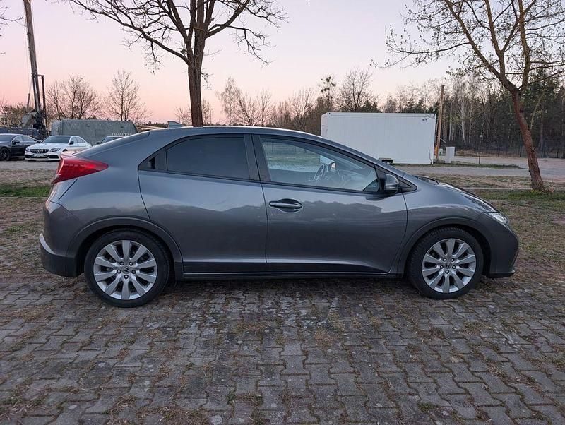 Gebraucht Honda Civic Sport 150 PS (110 kW) 2012 Grau Limousine
