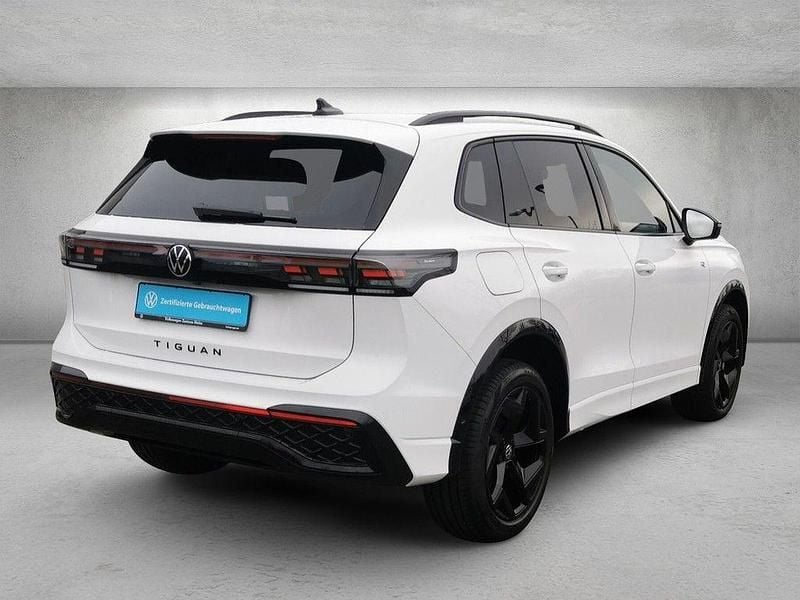 Gebraucht VW Tiguan Style 193 PS (141 kW) 2024 Pure white SUV