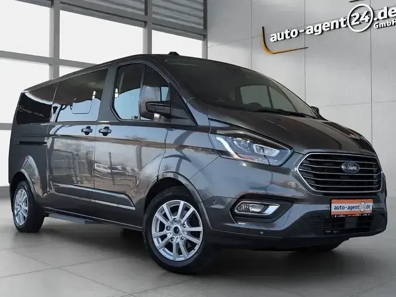 Gebraucht Ford Tourneo Titanium 185 PS (136 kW) 2021 Van / Kleinbus