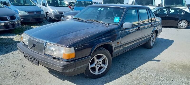 Blau Gebraucht 1992 Volvo 940 Limousine | 1.999 € - Bild 1/4