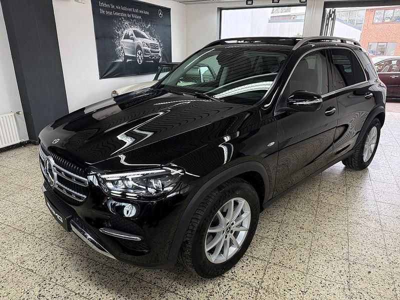 Gebraucht Mercedes GLE350 197 PS (144 kW) 2025 Schwarz SUV