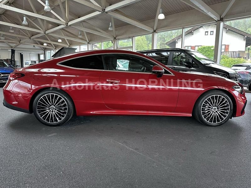 Gebraucht Mercedes CLE220 AMG 364 PS (267 kW) 2024 Manufaktur patagonienrot metal Coupé