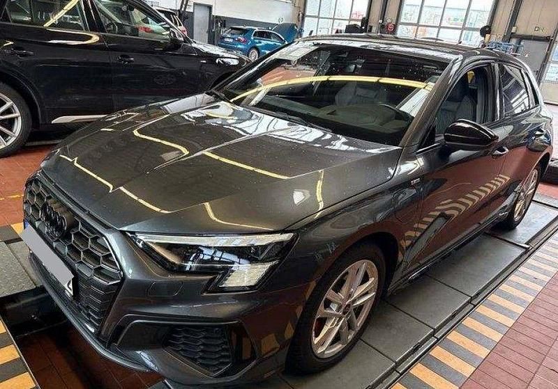 Gebraucht Audi A3 S-Line 245 PS (180 kW) 2023 Grau Limousine