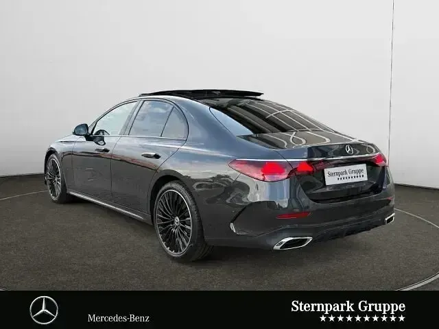 Gebraucht Mercedes E220 AMG 197 PS (144 kW) 2025 Lack graphitgrau Limousine