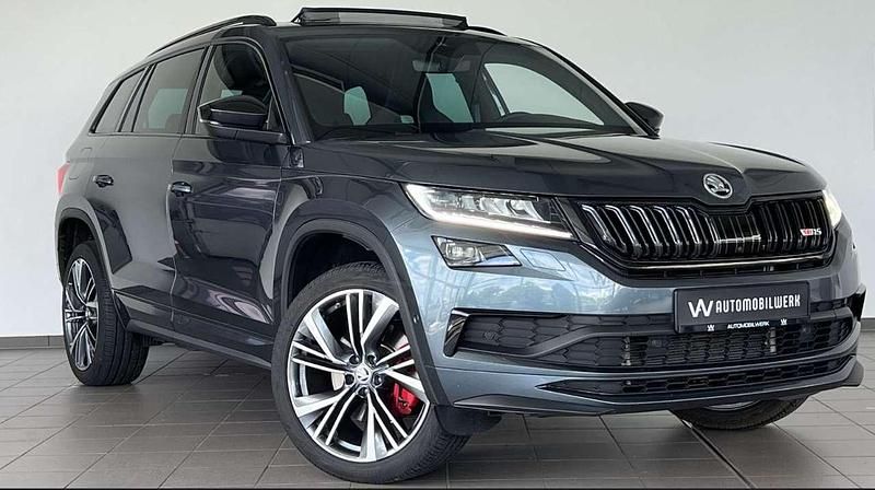Grau Gebraucht 2021 Skoda Kodiaq RS SUV | 43.500 € (Teuer) - Bild 1/4