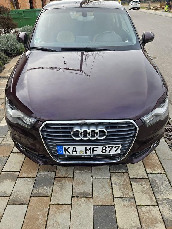 Gebraucht Audi A1 Ambition 122 PS (89 kW) 2011 Violet Kleinwagen