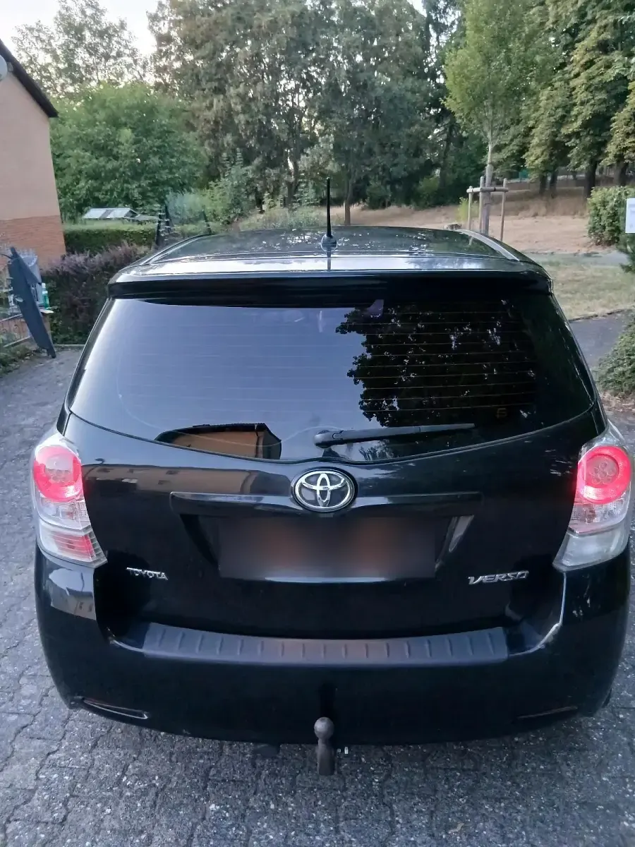 Gebraucht Toyota Verso 150 PS (110 kW) 2009 Schwarz Van / Kleinbus