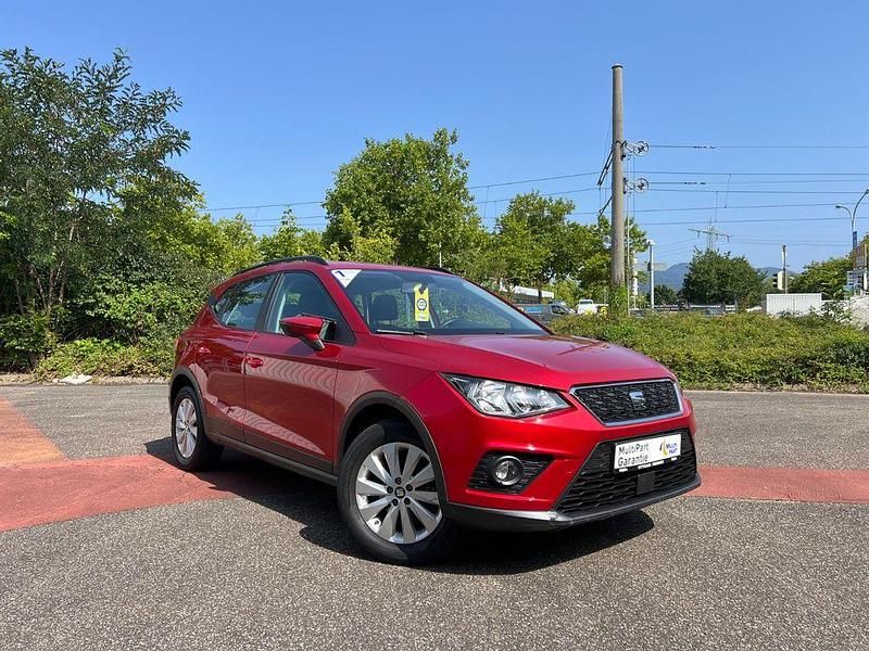 "desire" rot Gebraucht 2018 Seat Arona Style SUV | 13.000 € (Fairer Preis) - Bild 1/4