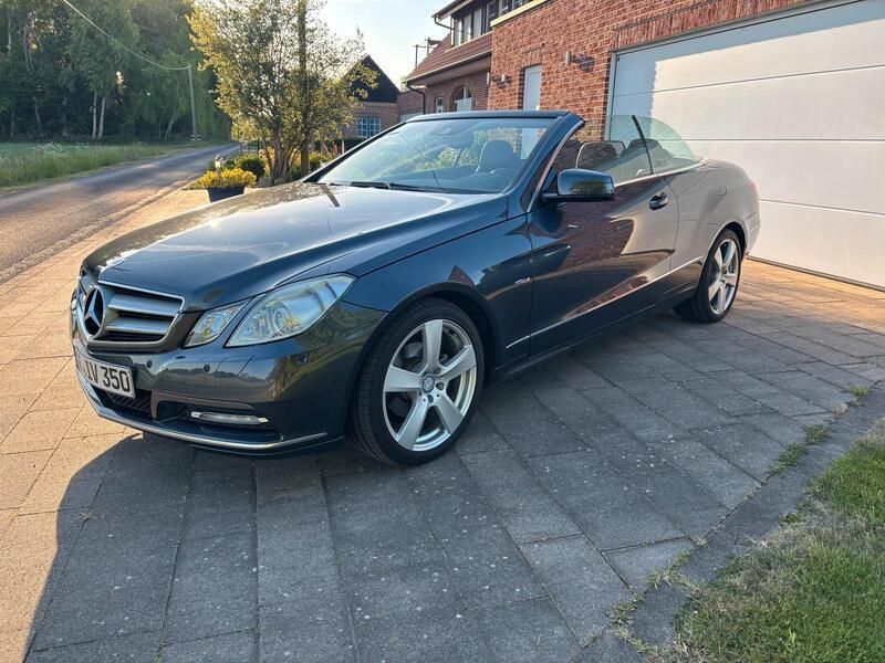 Grau Gebraucht 2012 Mercedes E200 Cabrio | 18.990 € (Fairer Preis) - Bild 1/4