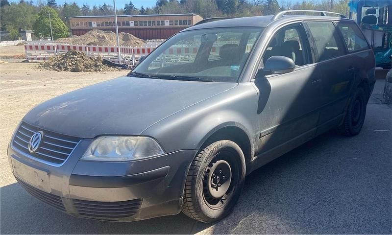 Second-hand VW Passat 102 CP (75 kW) 2005 Gri Break
