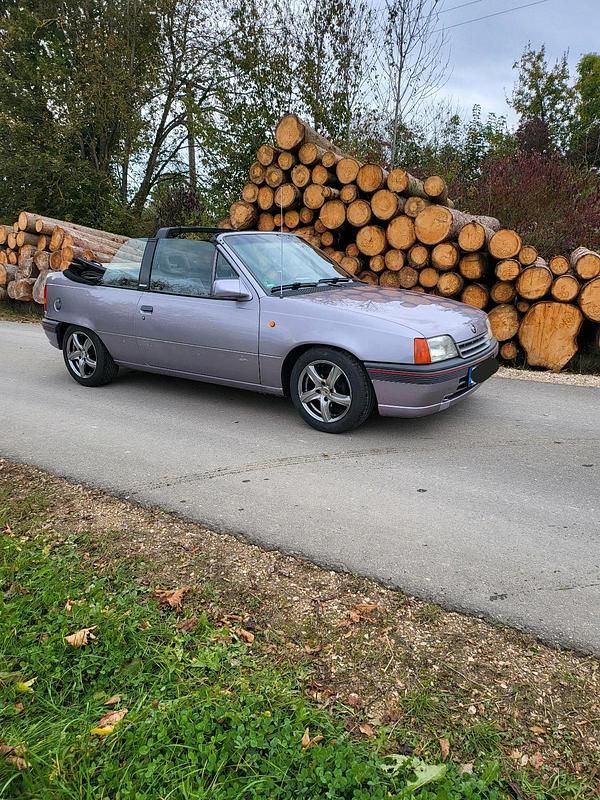 Gebraucht Opel Kadett 75 PS (55 kW) 1991 Kleinwagen