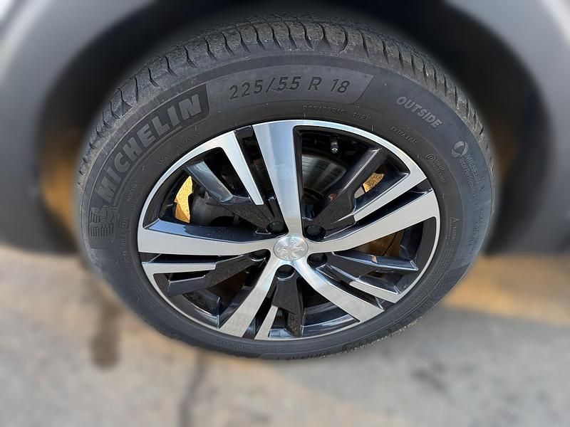 Gebraucht Peugeot 5008 Allure 131 PS (96 kW) 2020 Weiß Van / Kleinbus