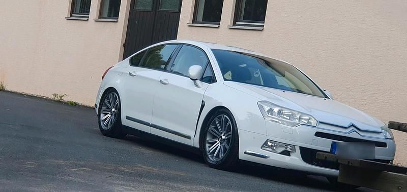 Weiß Gebraucht 2009 Citroën C5 Limousine | 5.500 € (Teuer) - Bild 1/4
