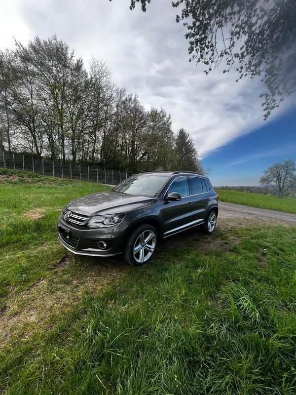 Grau Gebraucht 2014 VW Tiguan R SUV | 14.499 € (Fairer Preis) - Bild 1/4