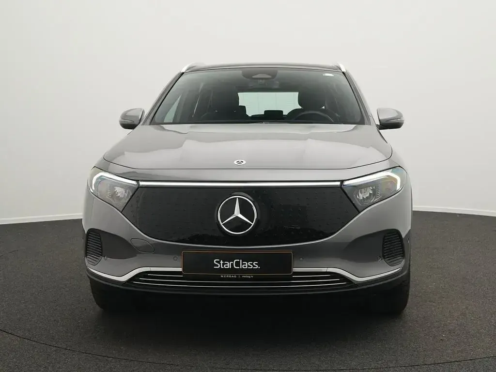 Gebraucht Mercedes EQA250+ 139 kW (190 PS) 2025 Grau SUV