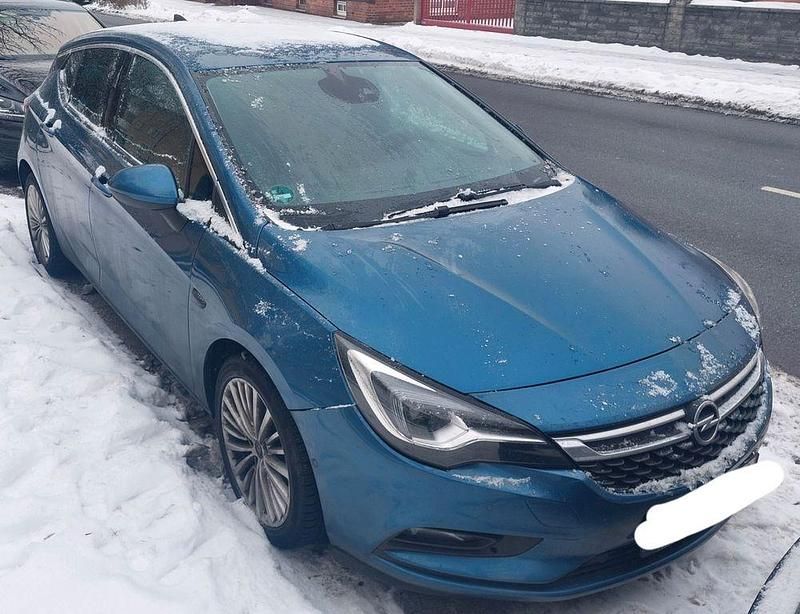 Gebraucht Opel Astra 136 PS (100 kW) 2015 Blau Limousine