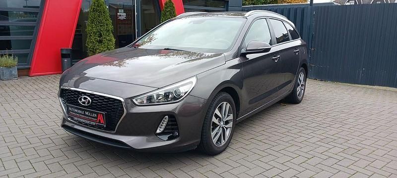 Moon rock Gebraucht 2017 Hyundai i30 Kombi | 10.990 € (Fairer Preis) - Bild 1/4