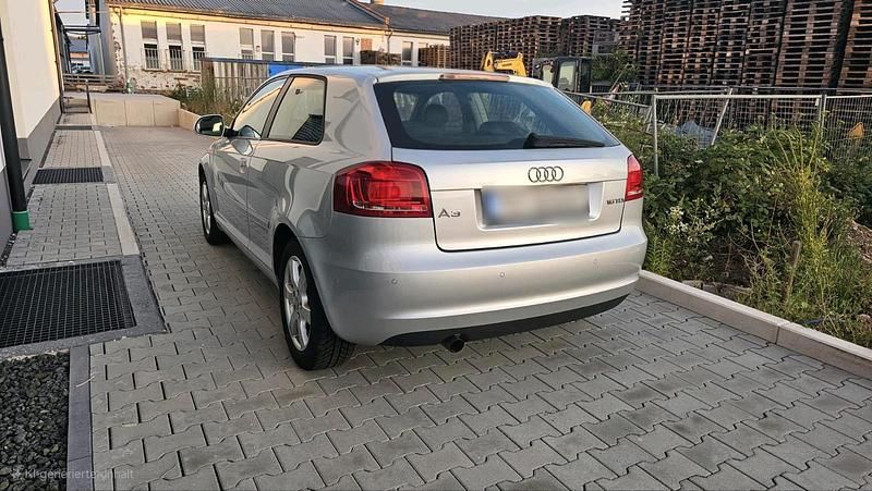 Gebraucht Audi A3 97 PS (71 kW) 2009 Silber Kleinwagen