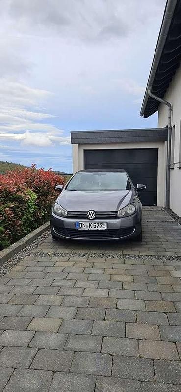 Grau Gebraucht 2012 VW Golf Cabriolet Basis Cabrio | 9.260 € (Etwas zu teuer) - Bild 1/4