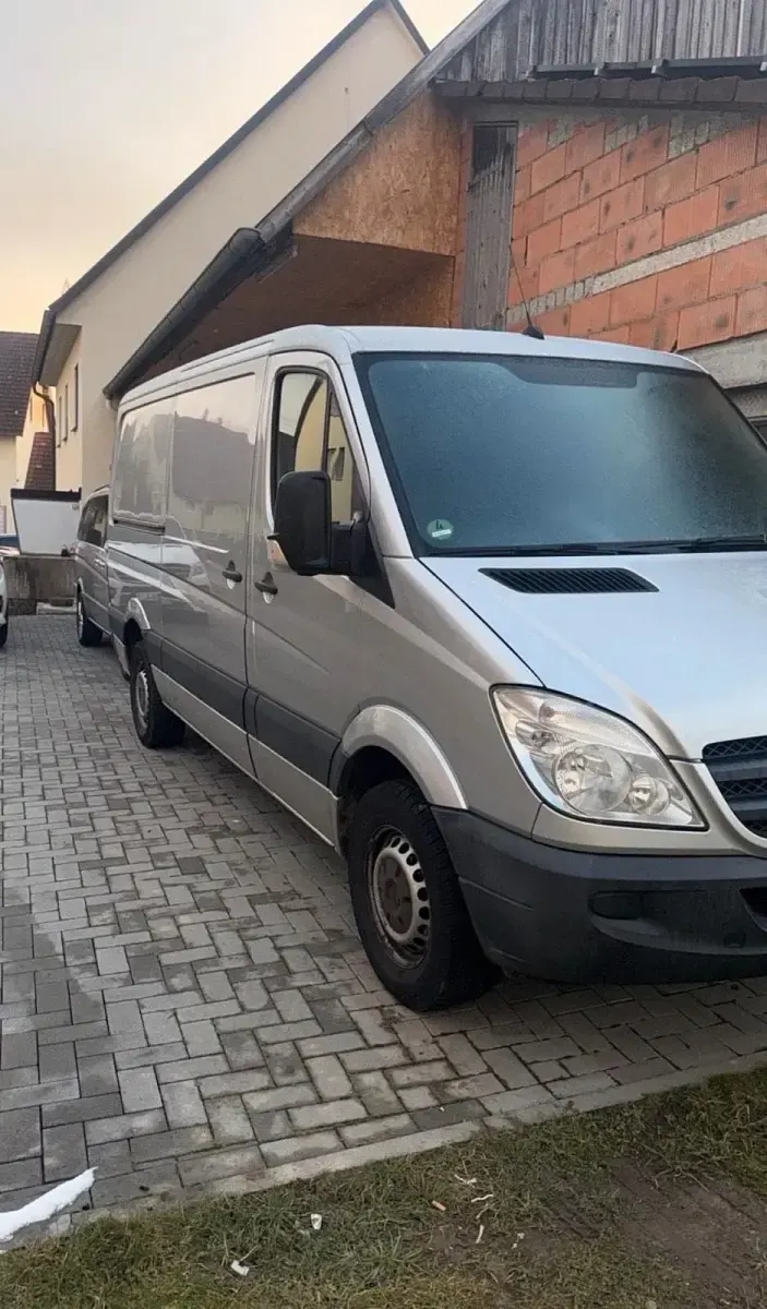 Gebraucht Mercedes Sprinter 130 PS (95 kW) 2012 Silber