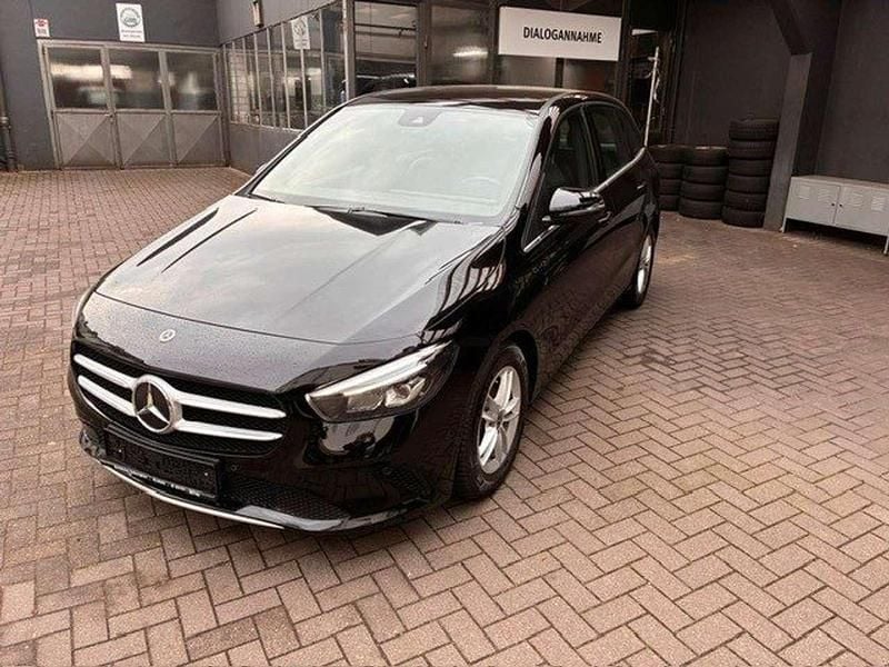 Gebraucht Mercedes B180 136 PS (100 kW) 2020 Nachtschwarz  unilack Van / Kleinbus