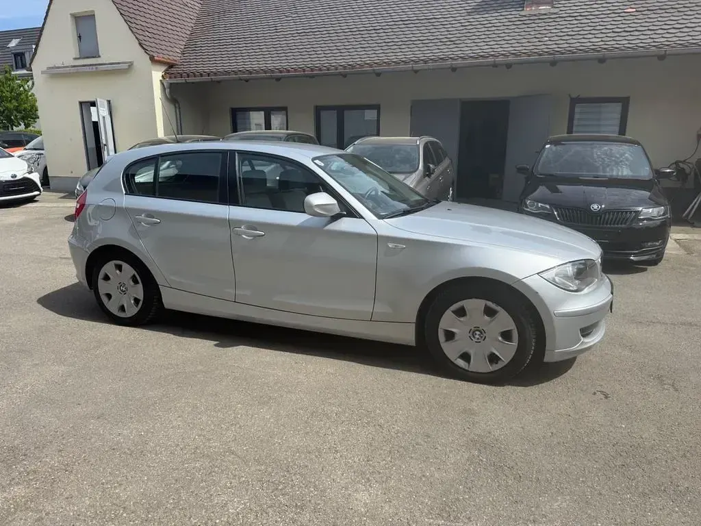 Gebraucht BMW 116 Advantage 122 PS (89 kW) 2011 Silber Kleinwagen