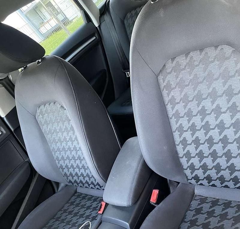 Gebraucht Audi A3 Ambiente 125 PS (91 kW) 2014 Limousine