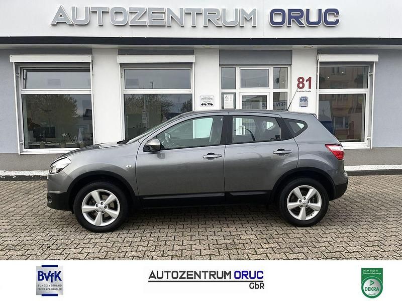 Grau Gebraucht 2011 Nissan Qashqai Visia SUV | 7.980 € (Fairer Preis) - Bild 1/4