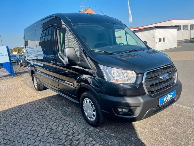 Gebraucht Ford Transit Trend 131 PS (96 kW) 2020 Obsidianschwarz metallic Van / Kleinbus