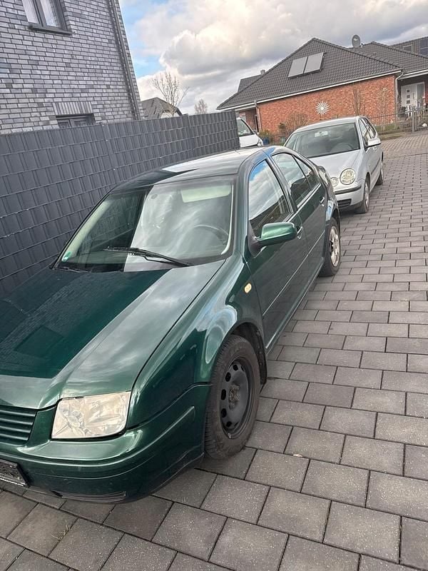 Gebraucht VW Bora 100 PS (73 kW) 1999 Grün Limousine