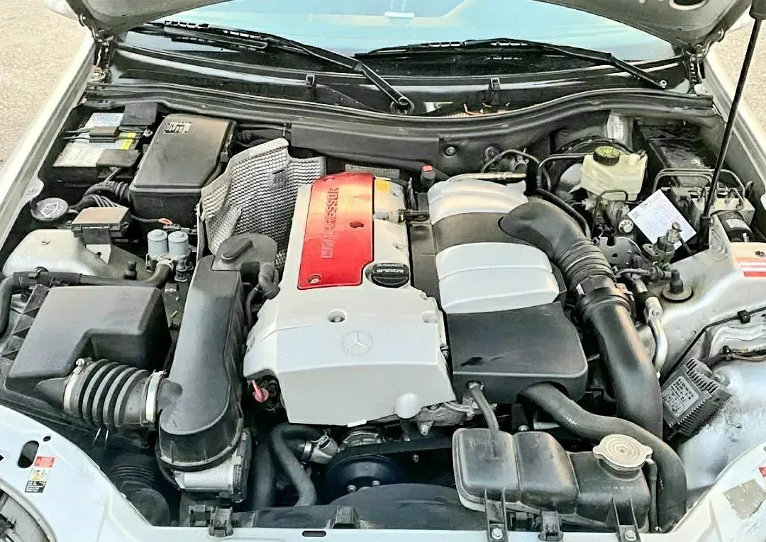 Second-hand Mercedes SLK200 163 CP (119 kW) 2003 Argintiu Cabrio