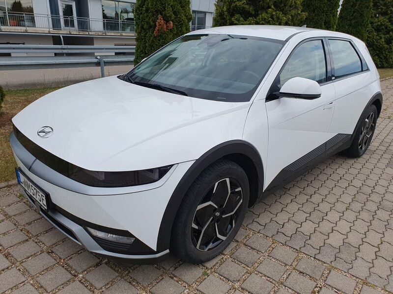 Weiß Gebraucht 2021 Hyundai Ioniq 5 Dynamiq SUV | 19.990 € (Fairer Preis) - Bild 1/4