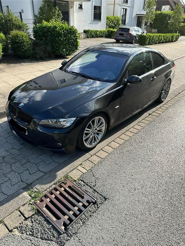 Schwarz Gebraucht 2008 BMW 335 Shadowline Coupé | 18.000 € (Fairer Preis) - Bild 1/4