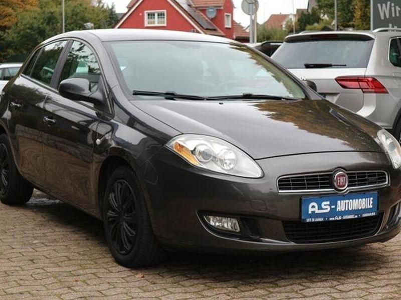 Grau Gebraucht 2008 Fiat Bravo Dynamic Kleinwagen | 3.900 € (Teuer) - Bild 1/4