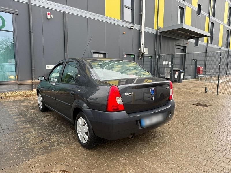 Gebraucht Dacia Logan 70 PS (51 kW) 2009 Grau Limousine