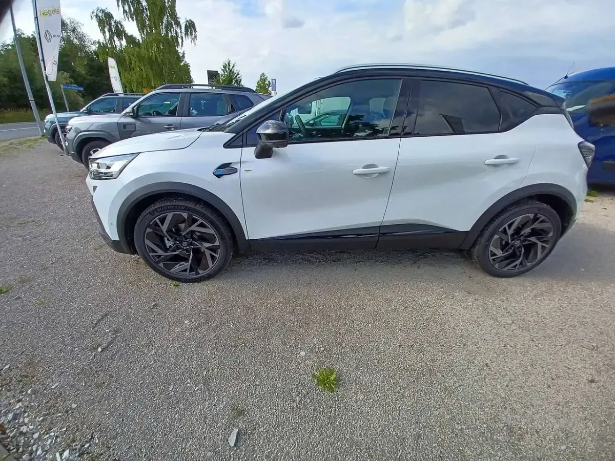 Gebraucht Renault Captur Esprit Alpine 158 PS (116 kW) 2025 Weiss qnc+schwarz gne SUV