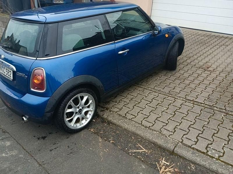 Gebraucht Mini Cooper D 109 PS (80 kW) 2007 Blau Kleinwagen