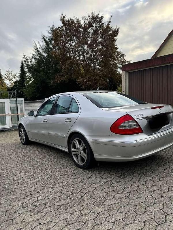 Gebraucht Mercedes E230 Avantgarde 204 PS (150 kW) 2008 Kombi