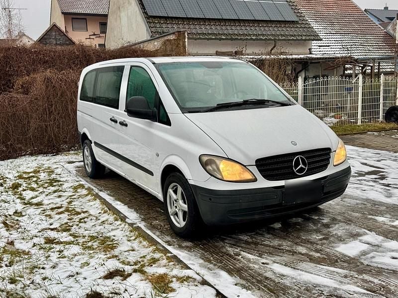 Weiß Gebraucht 2005 Mercedes Vito Van | 2.990 € (Superpreis) - Bild 1/4