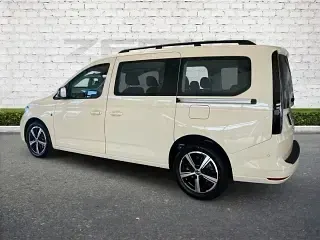 Neu VW Caddy Maxi 122 PS (89 kW) 2025 Beige Van / Kleinbus