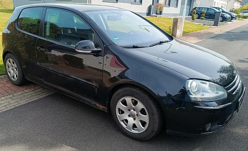Schwarz Gebraucht 2005 VW Golf V Limousine | 500 € (Superpreis) - Bild 1/4