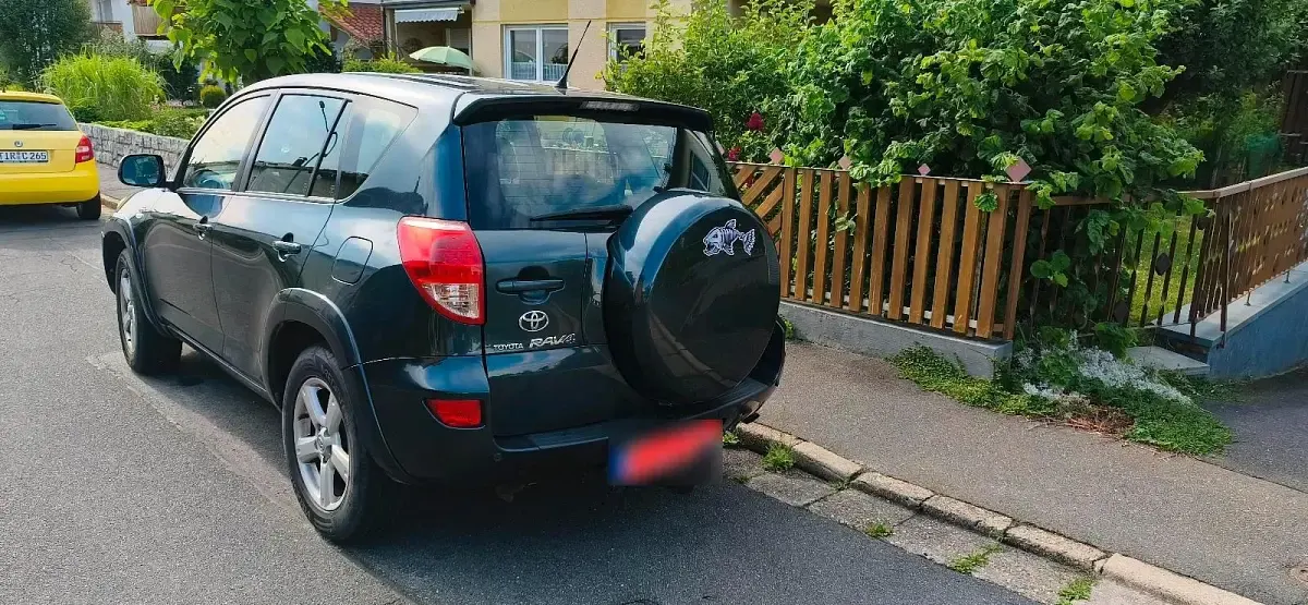 Gebraucht Toyota RAV4 177 PS (130 kW) 2006 Grün SUV