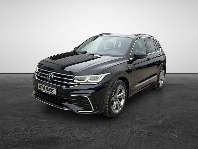 Gebraucht VW Tiguan R-line 150 PS (110 kW) 2022 Schwarz SUV