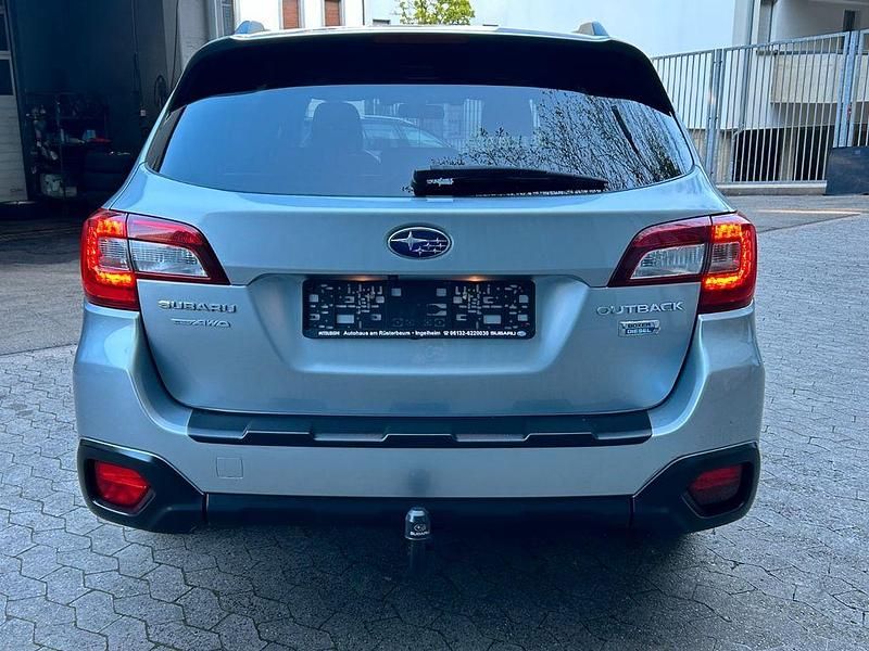 Gebraucht Subaru Outback Comfort 150 PS (110 kW) 2015 Silber Kombi